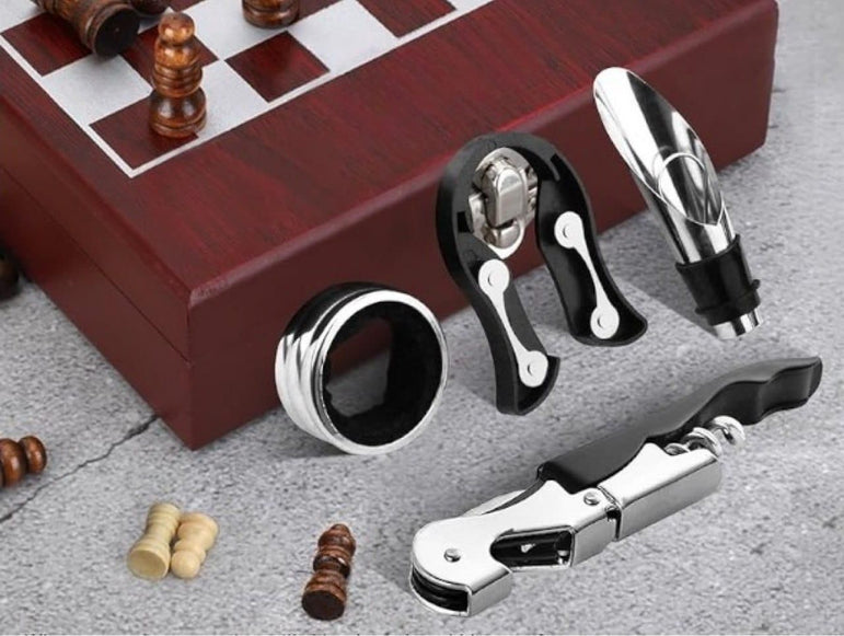Wine Gift Box with Chess Set